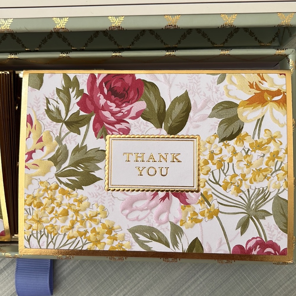 Beautiful  Laura Ashley "THANK YOU" Notecards, Envelopes & Seal Stickers - NIB - Picture 5 of 9